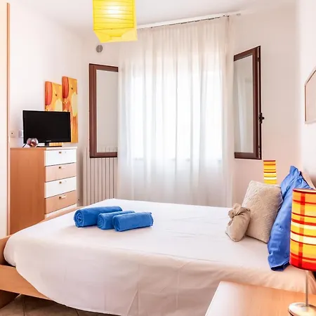 Orange House דירה